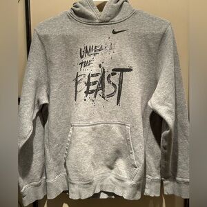 2 Boys x-large Hoodies Champion Nike bonus champion socks